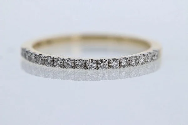 Classic Pave Set .25 Cttw Diamond Ring 14k Yellow Gold