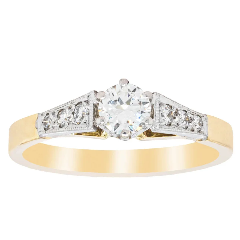 Deja Vu 16ct Yellow Gold .25ct Diamond Ring