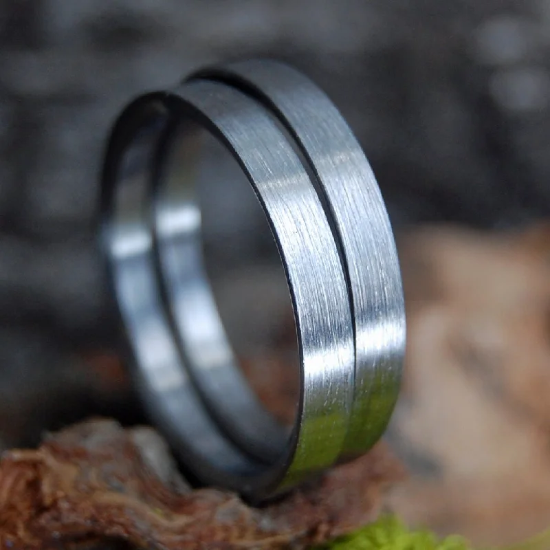 Brushed & Naked Slim | Titanium Wedding Ring Set