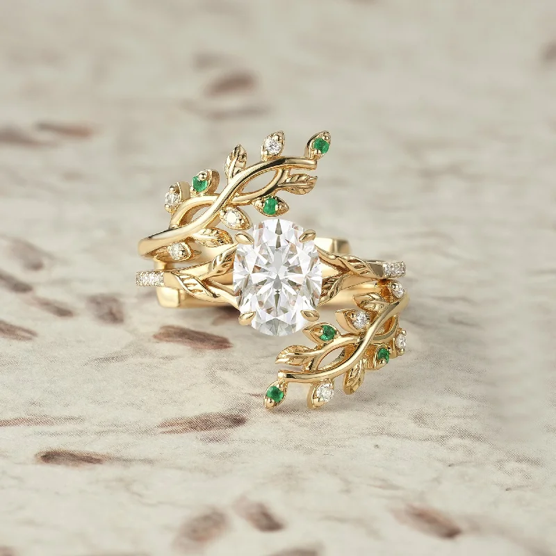 Cross Vine Moissanite and Emerald Ring Set - Valentina