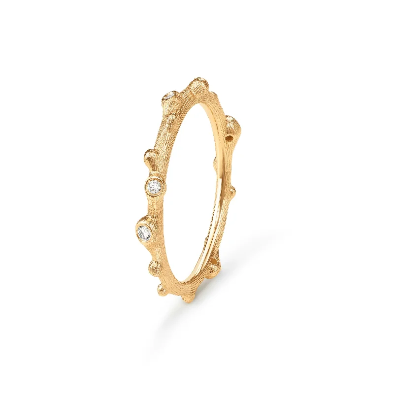 Nature 18K Gold Ring w. Diamonds