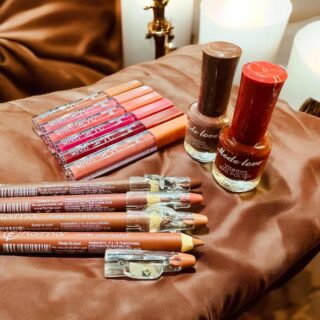 12 in 1 makeup set with nail polish & lip gloss pencils